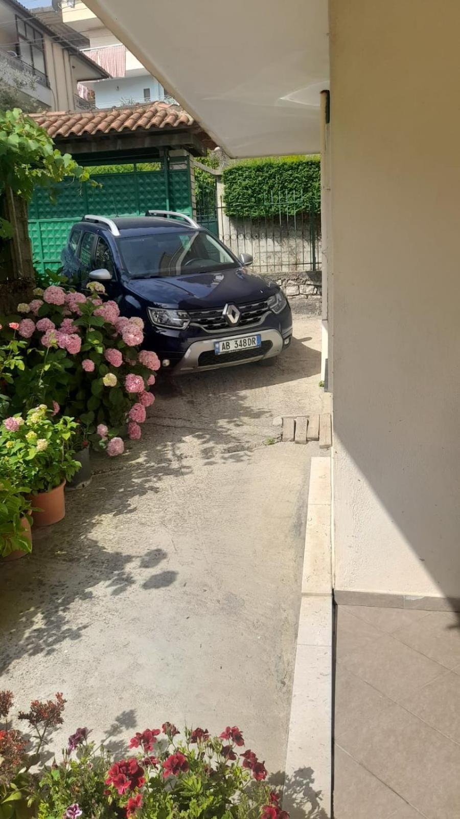 George 1 Gjirokastër Exterior foto